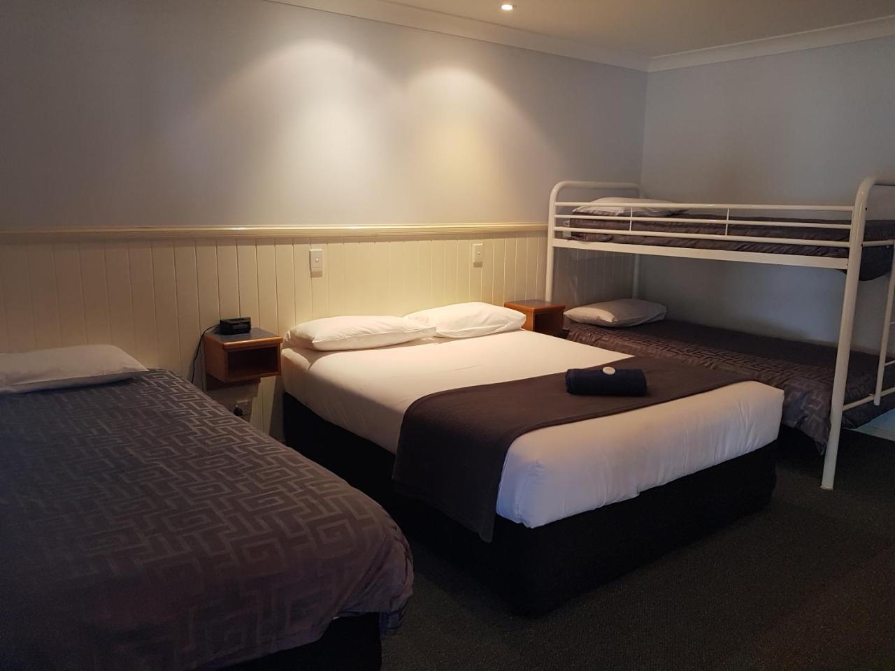 Dirranbandi Motor Inn Εξωτερικό φωτογραφία